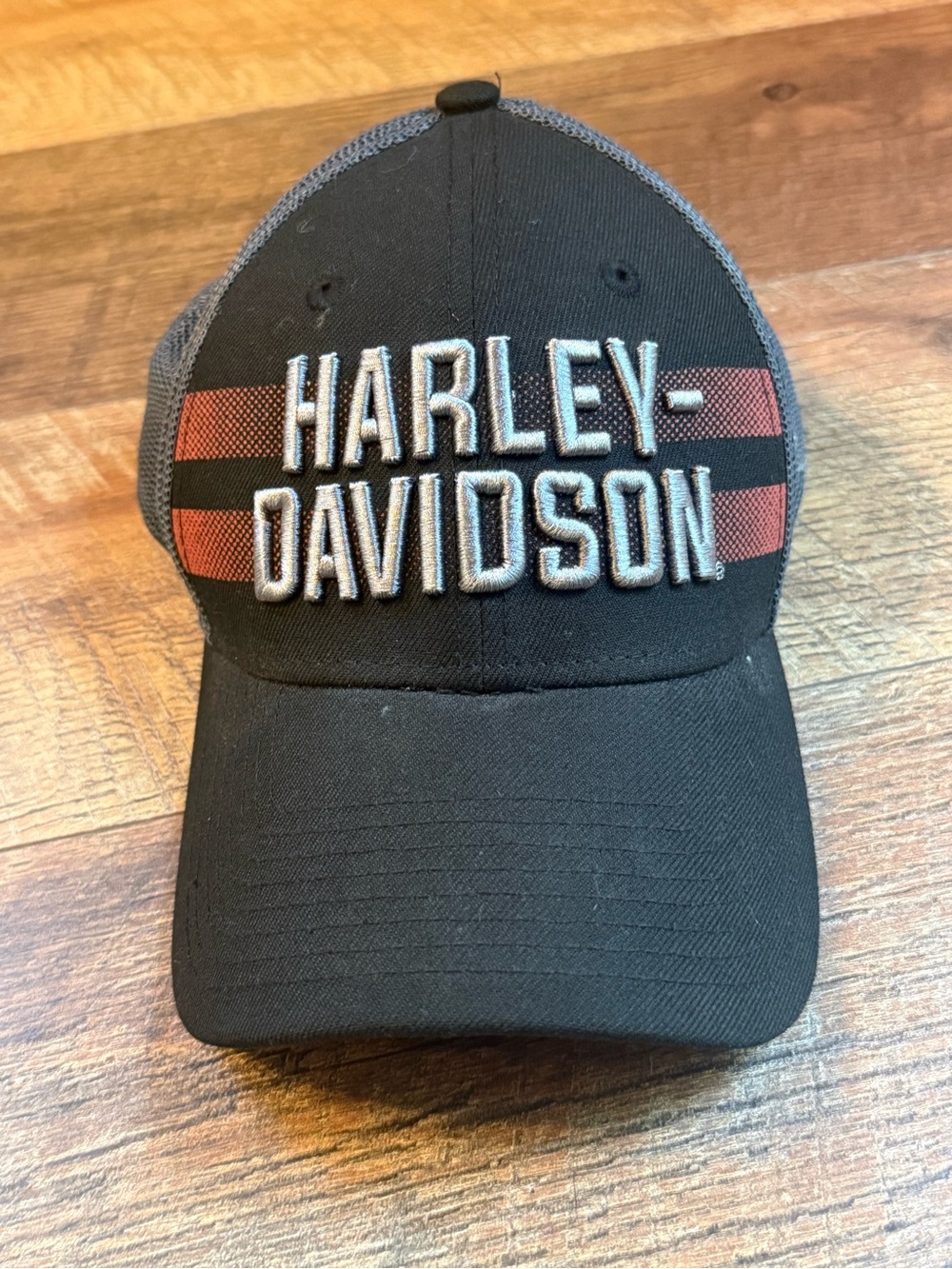Harley Davidson New Era Black and Gray 39THIRTY Fitted Cap size Sm/md